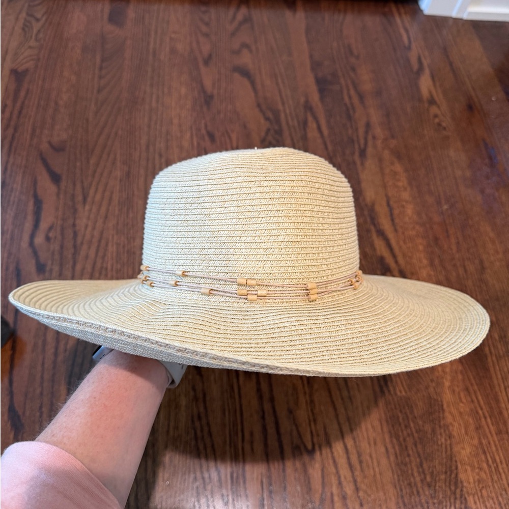 Joy Susan Wide Brim Straw Sun Hat in Natural